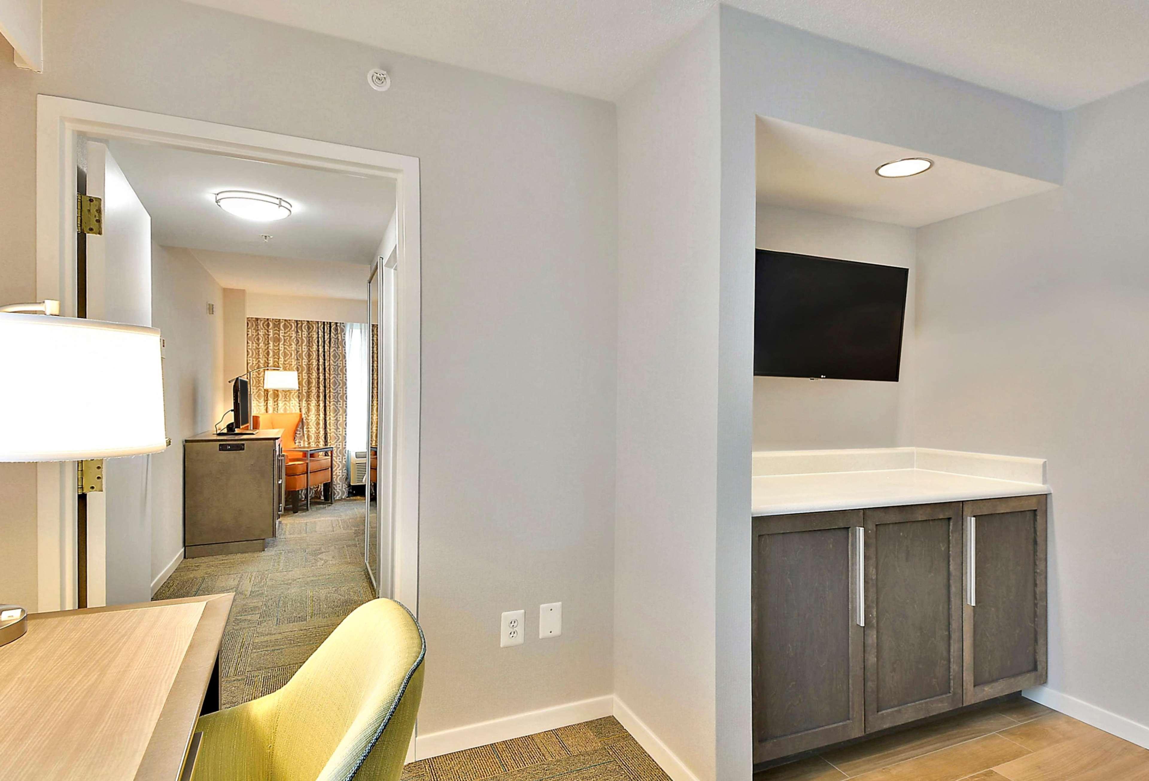 Hampton Inn Alexandria/Old Town Екстер'єр фото
