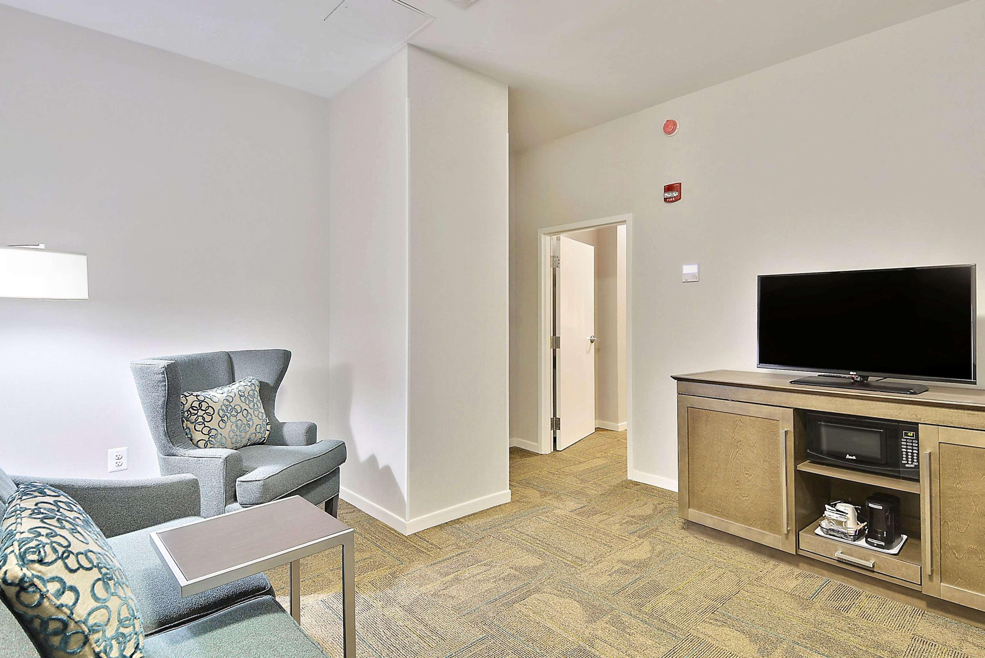 Hampton Inn Alexandria/Old Town Екстер'єр фото
