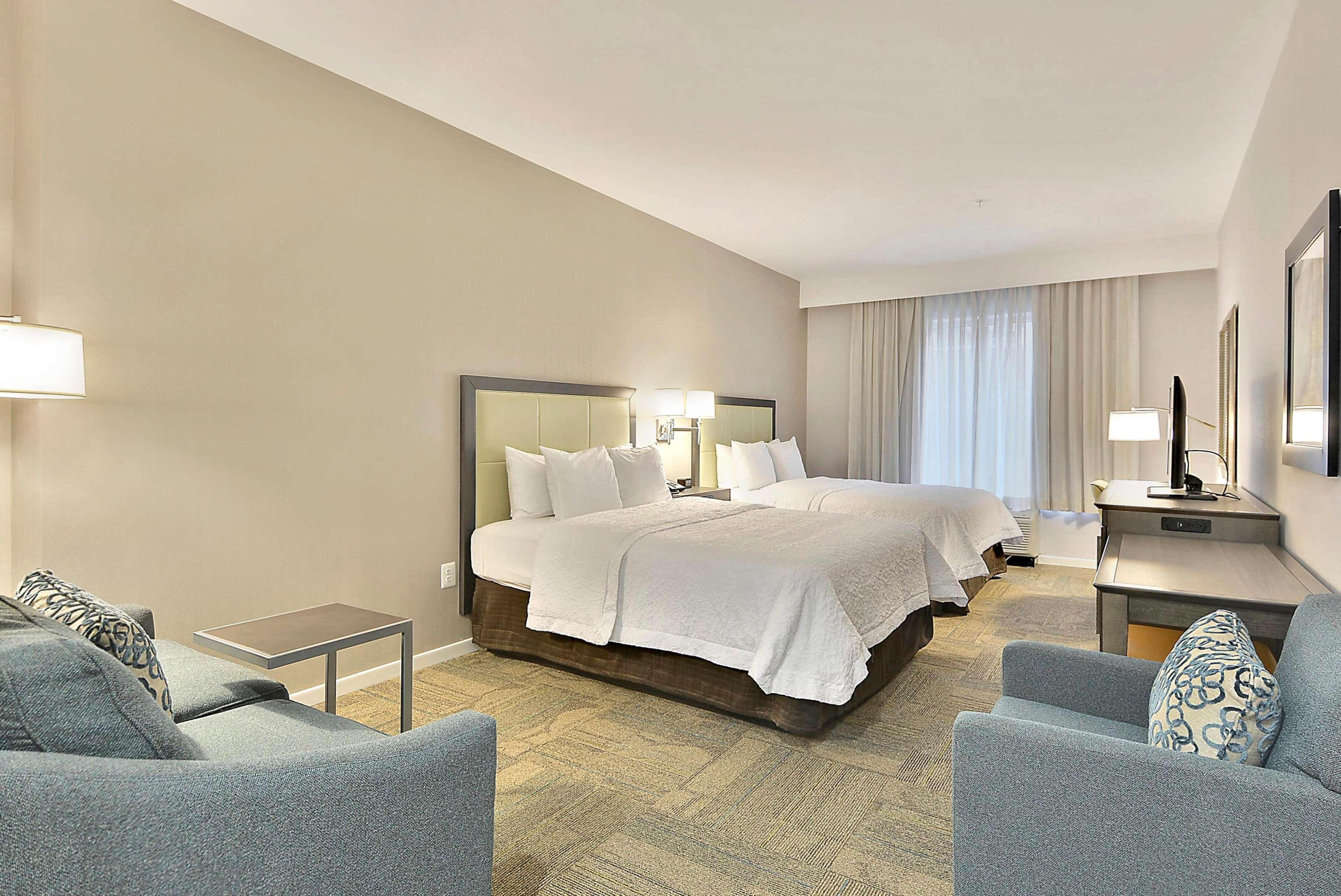 Hampton Inn Alexandria/Old Town Екстер'єр фото