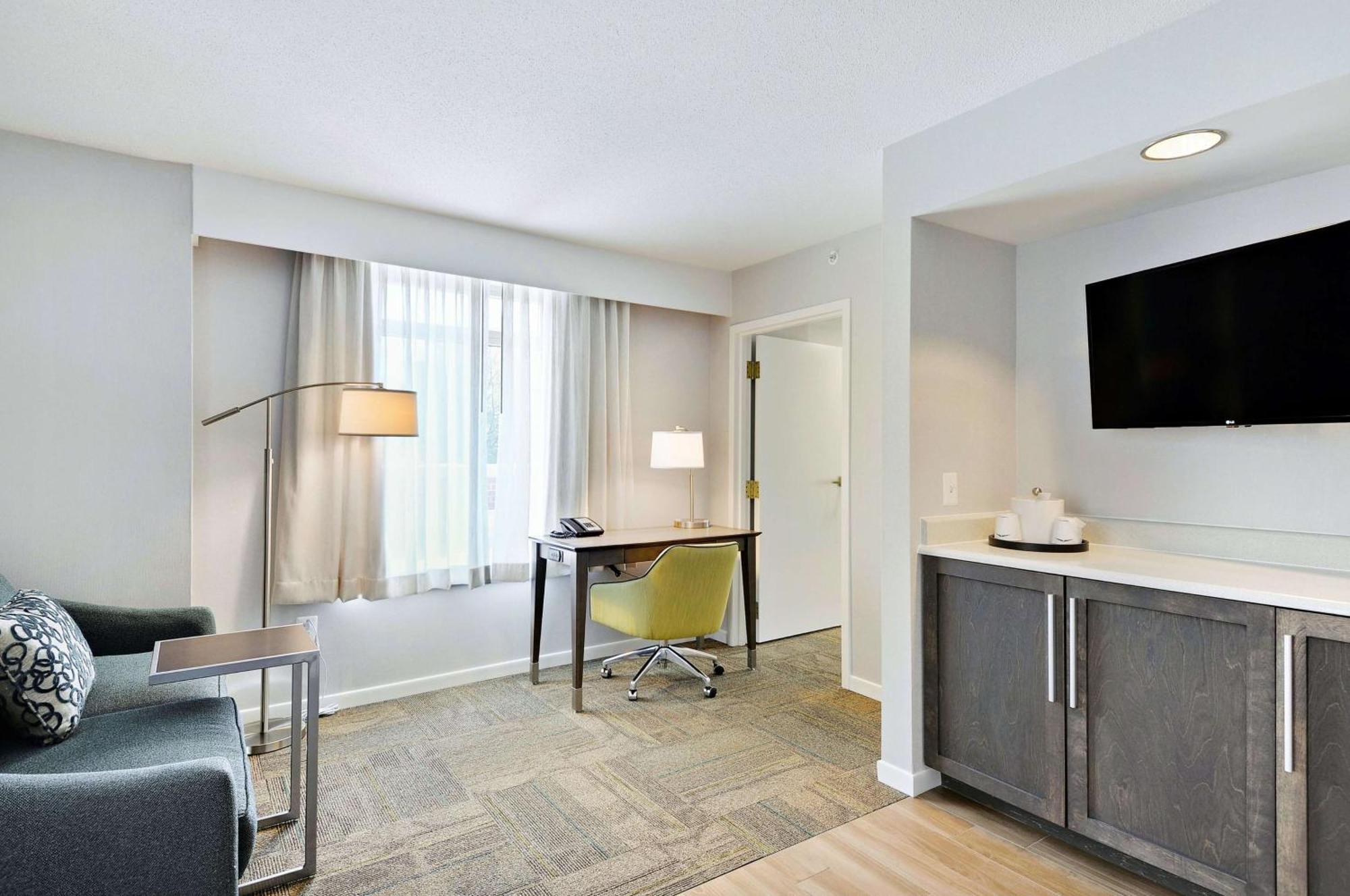 Hampton Inn Alexandria/Old Town Екстер'єр фото