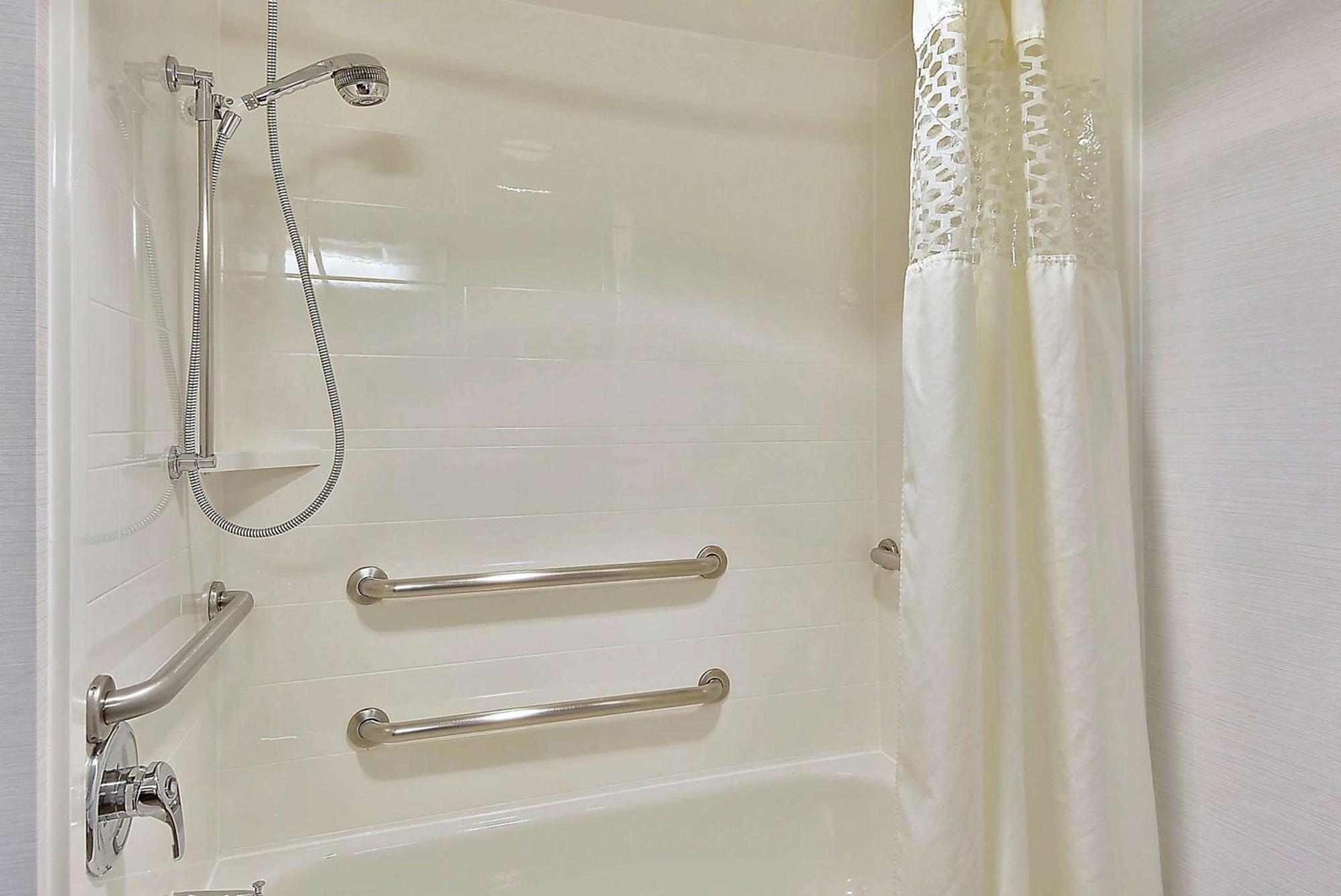 Hampton Inn Alexandria/Old Town Екстер'єр фото