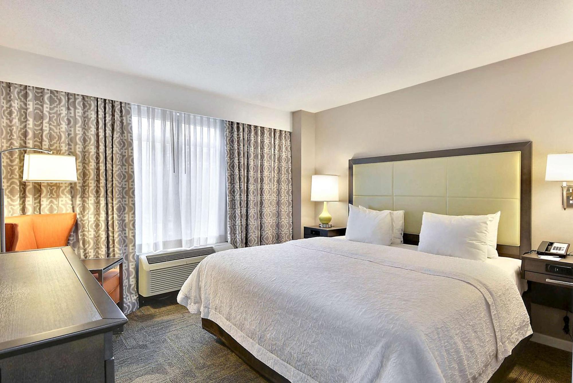 Hampton Inn Alexandria/Old Town Екстер'єр фото