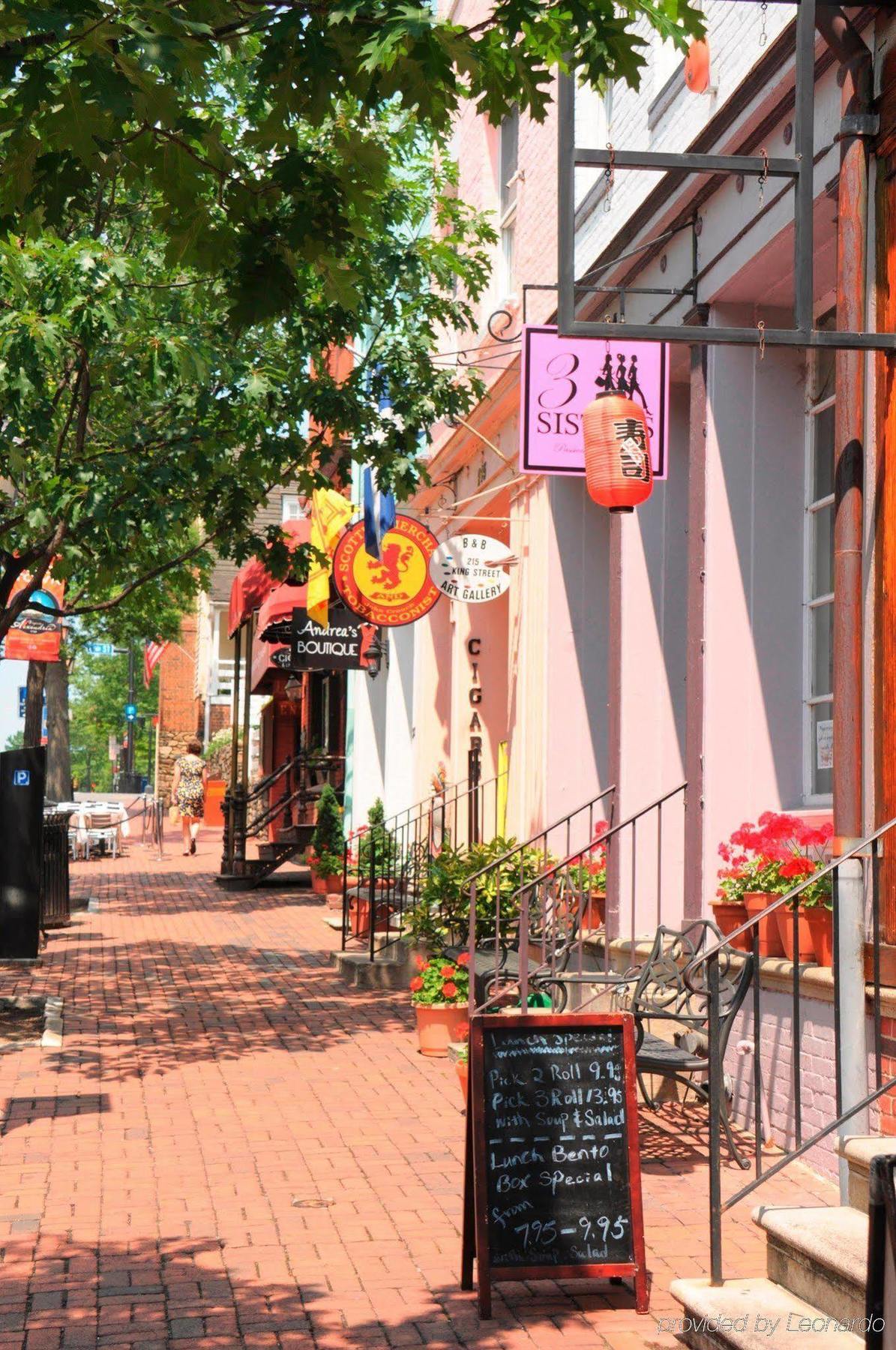 Hampton Inn Alexandria/Old Town Екстер'єр фото