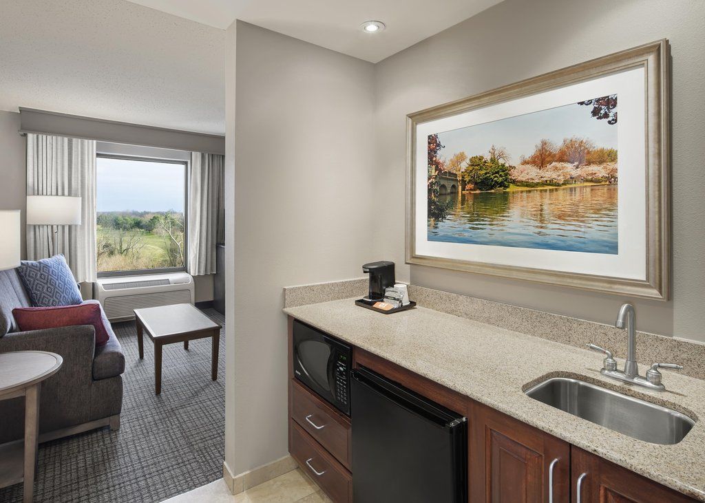 Hampton Inn Alexandria/Old Town Екстер'єр фото
