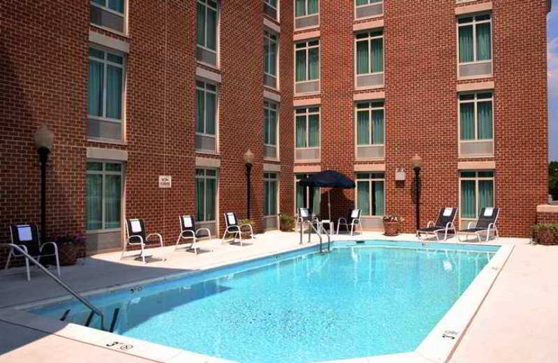 Hampton Inn Alexandria/Old Town Зручності фото
